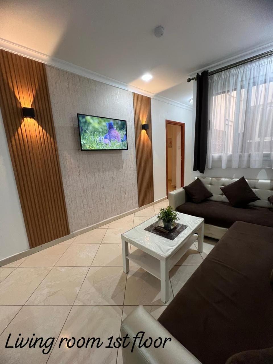 Apartment Ayoub -For Families Only- Nador Eksteriør bilde