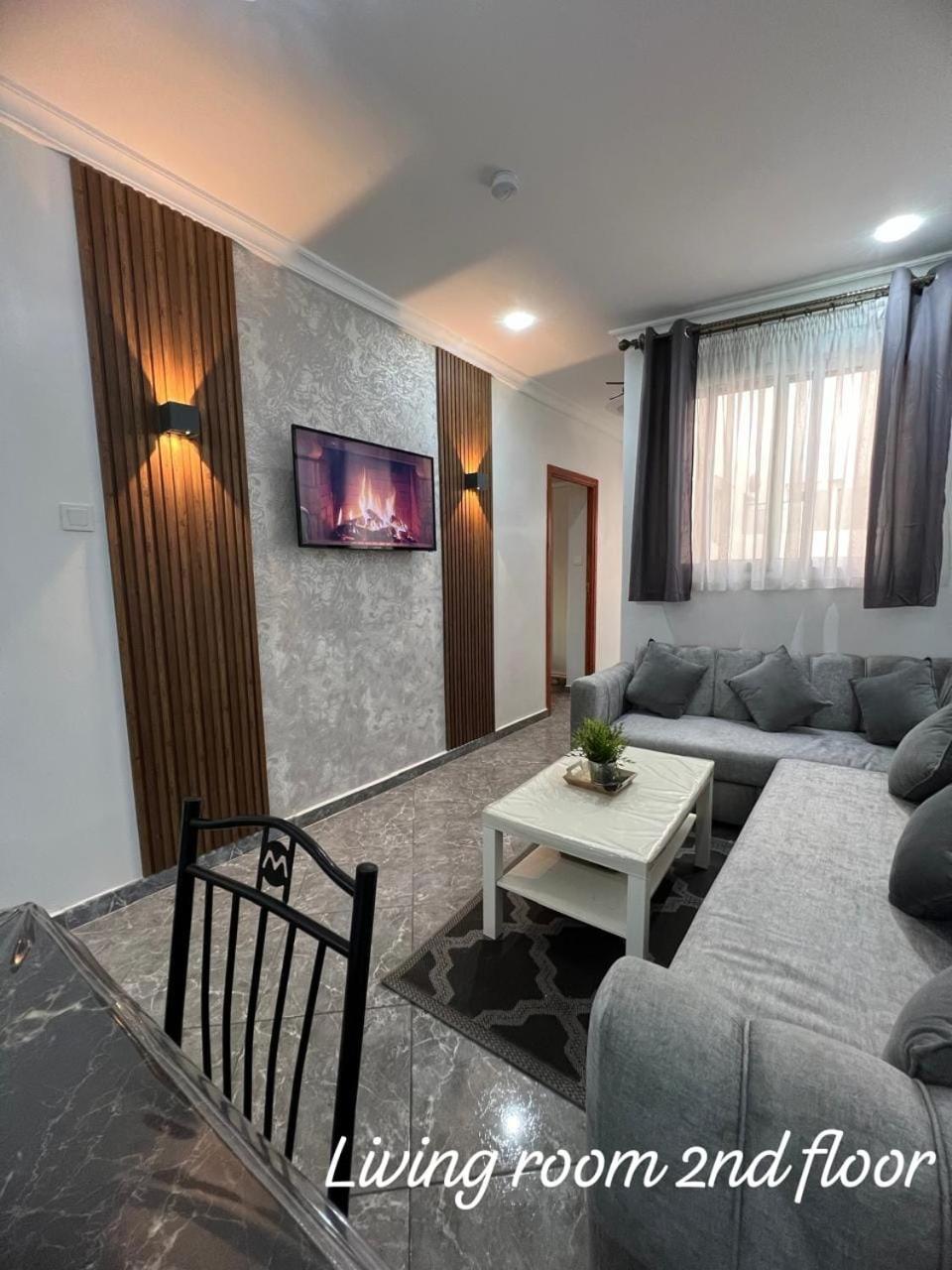 Apartment Ayoub -For Families Only- Nador Eksteriør bilde