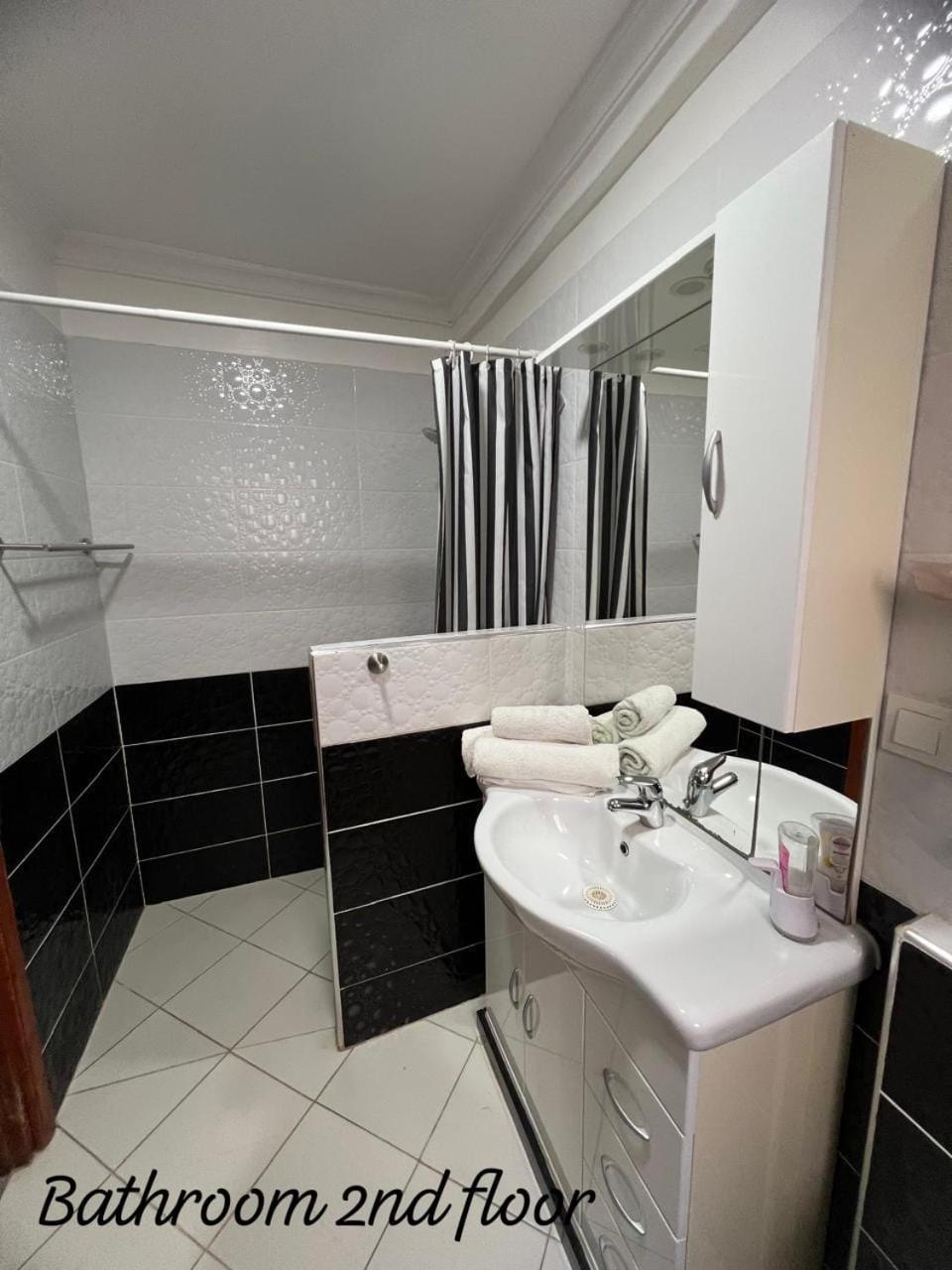 Apartment Ayoub -For Families Only- Nador Eksteriør bilde